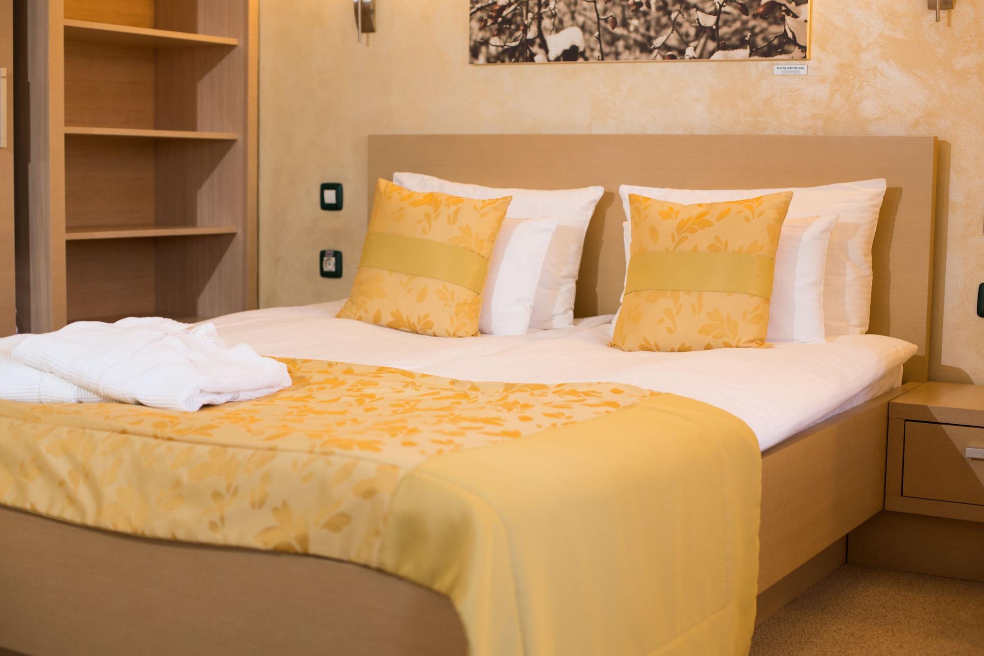 Euro Garni Hotel ベオグラード エクステリア 写真