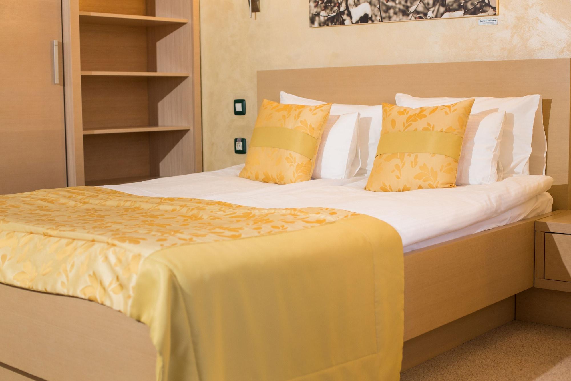 Euro Garni Hotel ベオグラード エクステリア 写真
