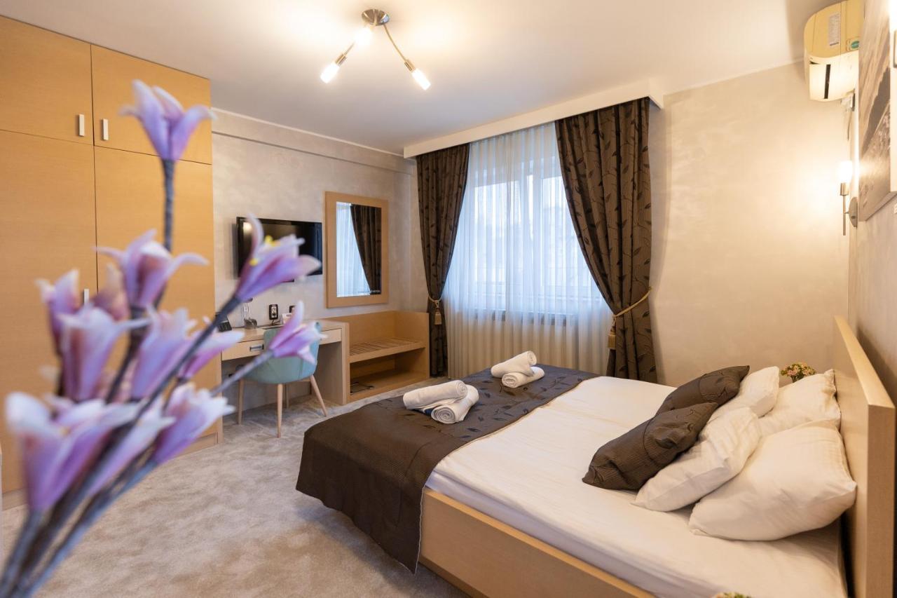 Euro Garni Hotel ベオグラード エクステリア 写真