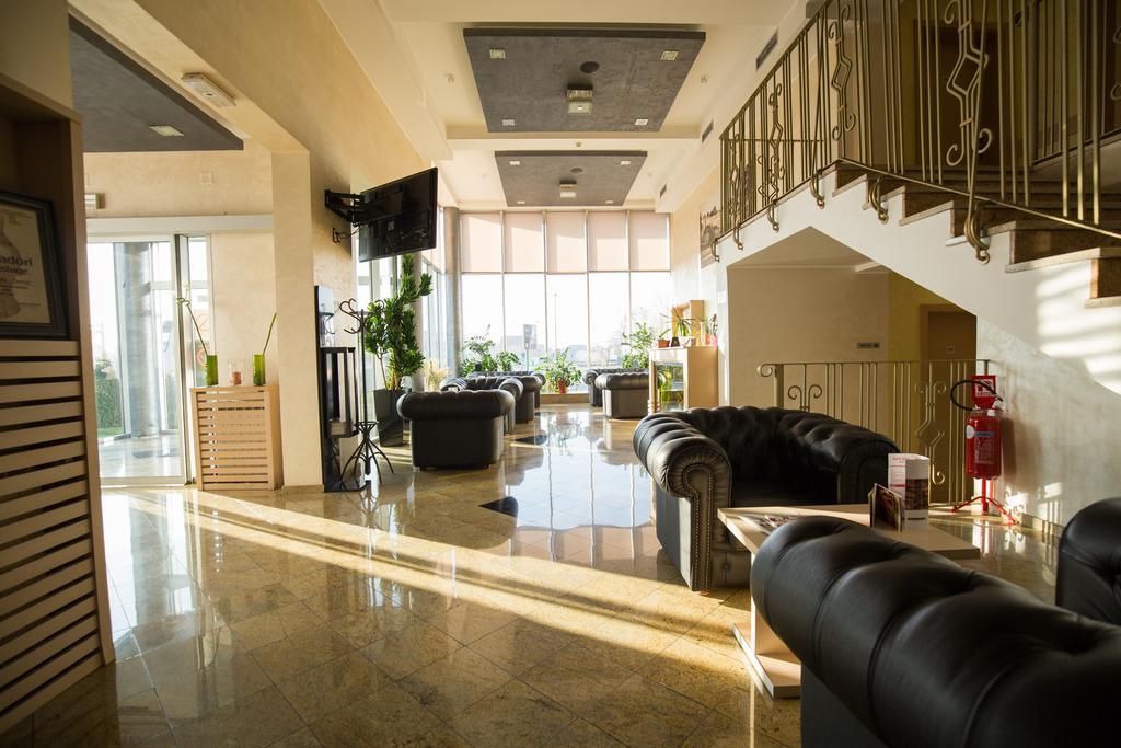 Euro Garni Hotel ベオグラード エクステリア 写真